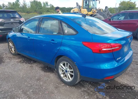 2015 Ford Focus Se z USA, uszkodzony, nr VIN 1FADP3F24FL365088